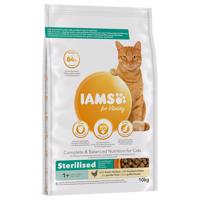 Výhodné balení IAMS 2 x velké balení - Vitality Cat Adult Sterilised Chicken - 2 x 10 kg