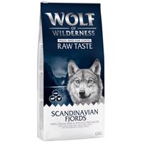 Wolf of Wilderness "Scandinavian Fjords" Sob, kuře a losos - bez obilovin - Výhodné balení 2 x 12 kg